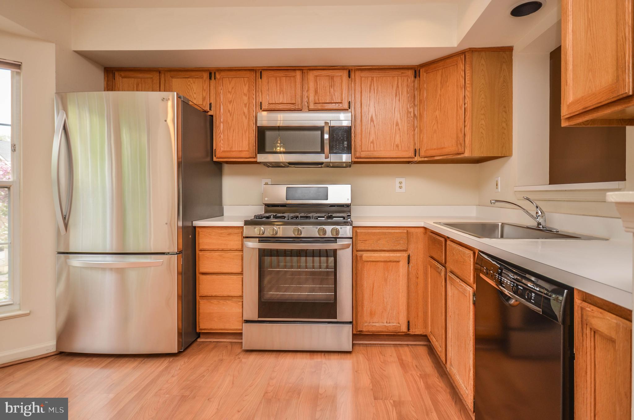 3003 GATEHOUSE COURT