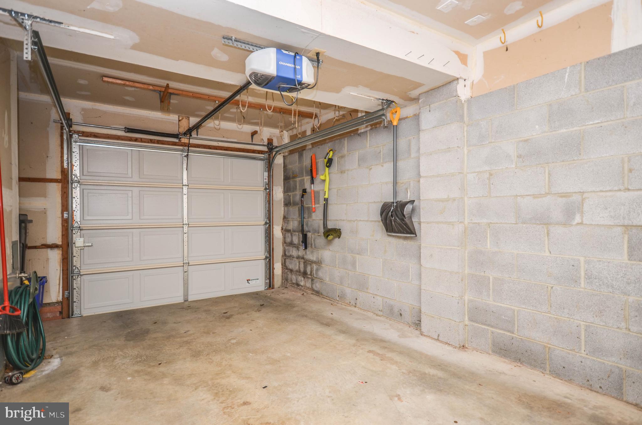 JAMES CREEK - Residential Lease