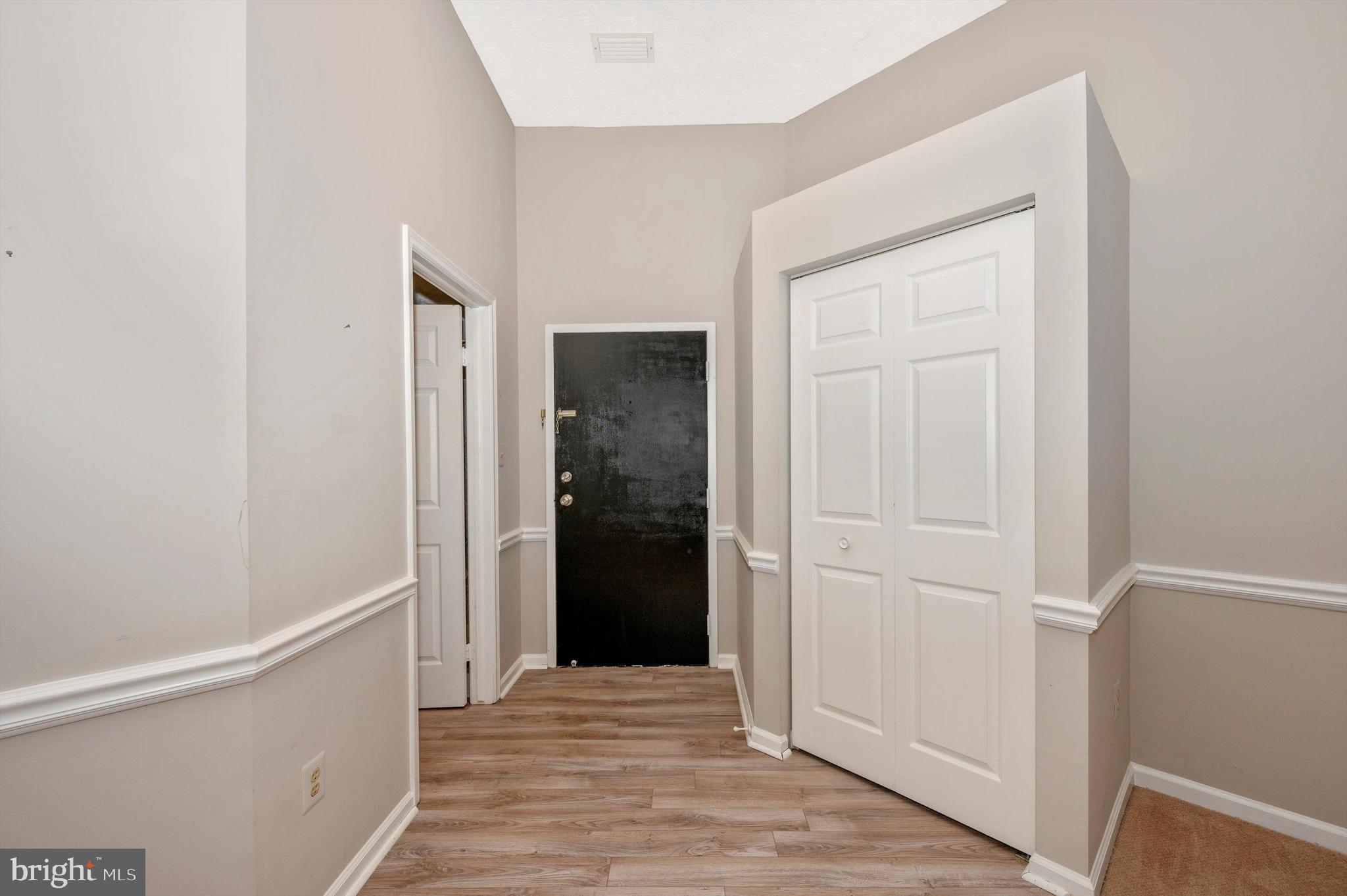 WATERS EDGE AT NORTH LAKE - Residential