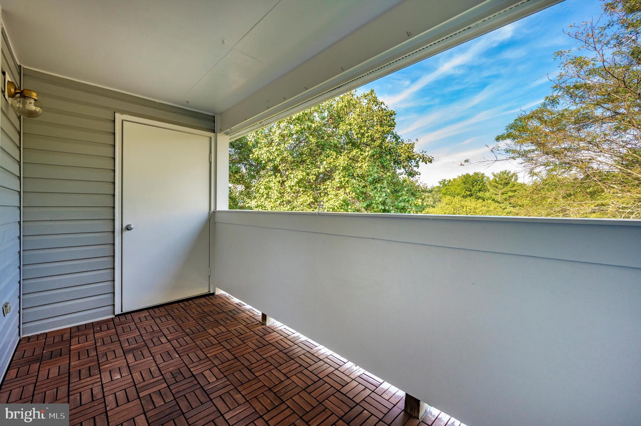 WATERS EDGE AT NORTH LAKE - Residential