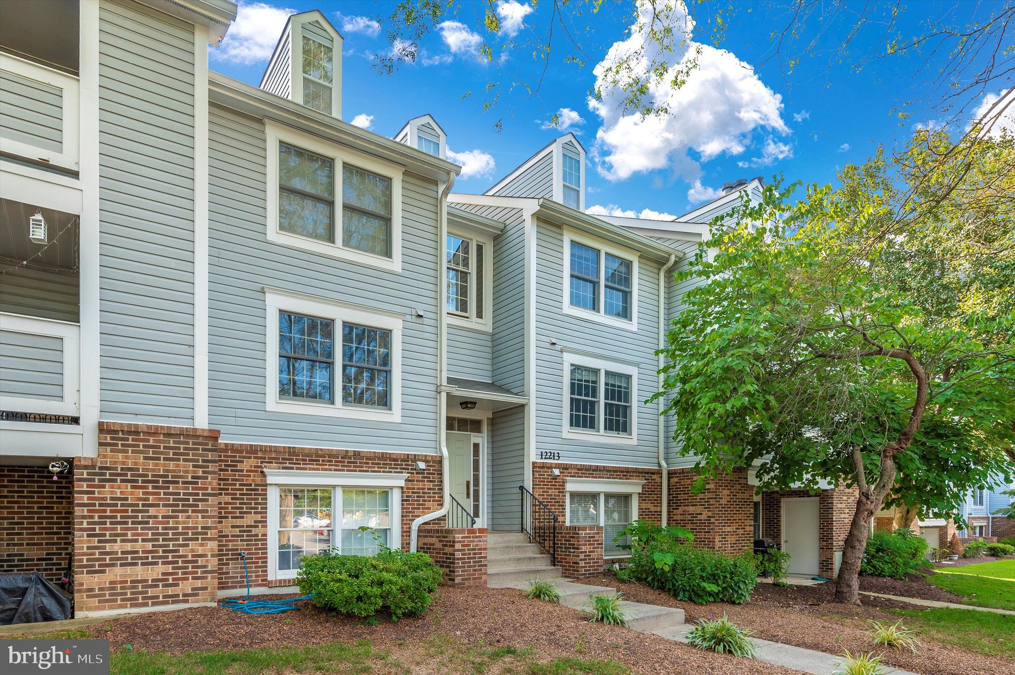 WATERS EDGE AT NORTH LAKE - Residential