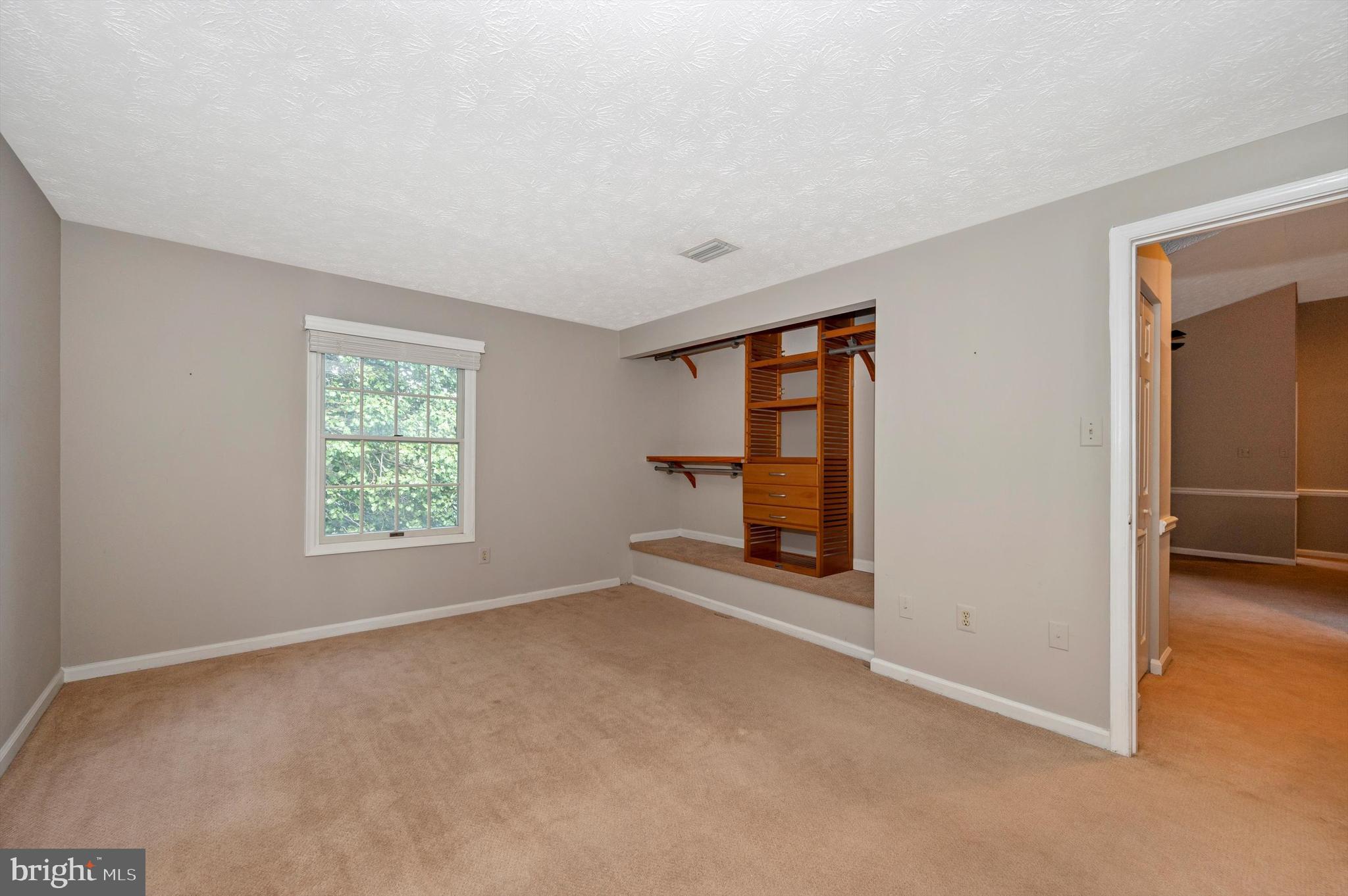 WATERS EDGE AT NORTH LAKE - Residential