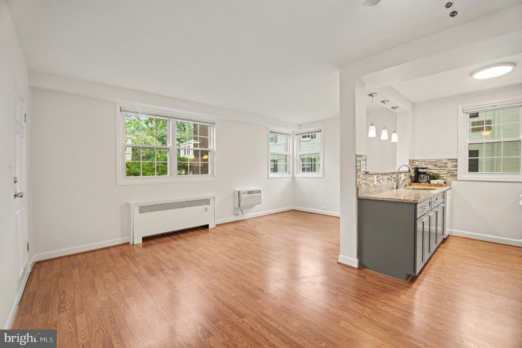 4318 N PERSHING DRIVE 43181