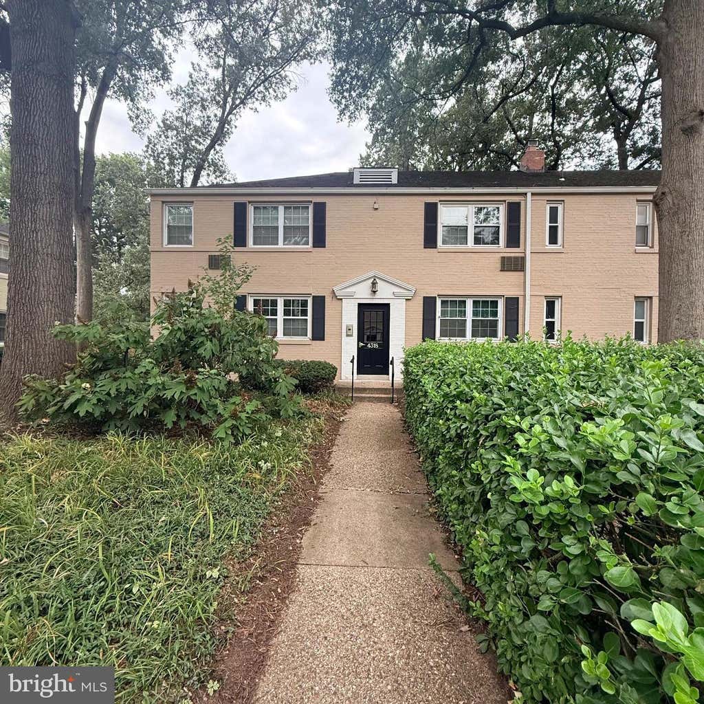 Photo of 4318 N Pershing Drive #43181, ARLINGTON, VA 22203 (MLS # VAAR2077530)