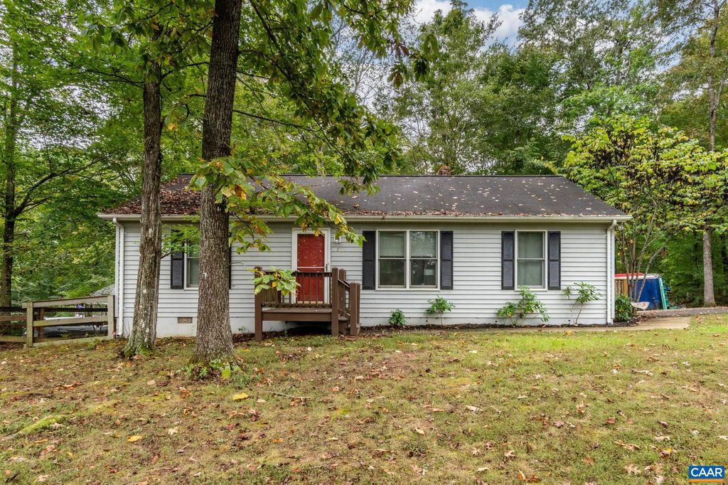 Photo of 7 Mechunk Ter, PALMYRA, VA 22963 (MLS # 669483)