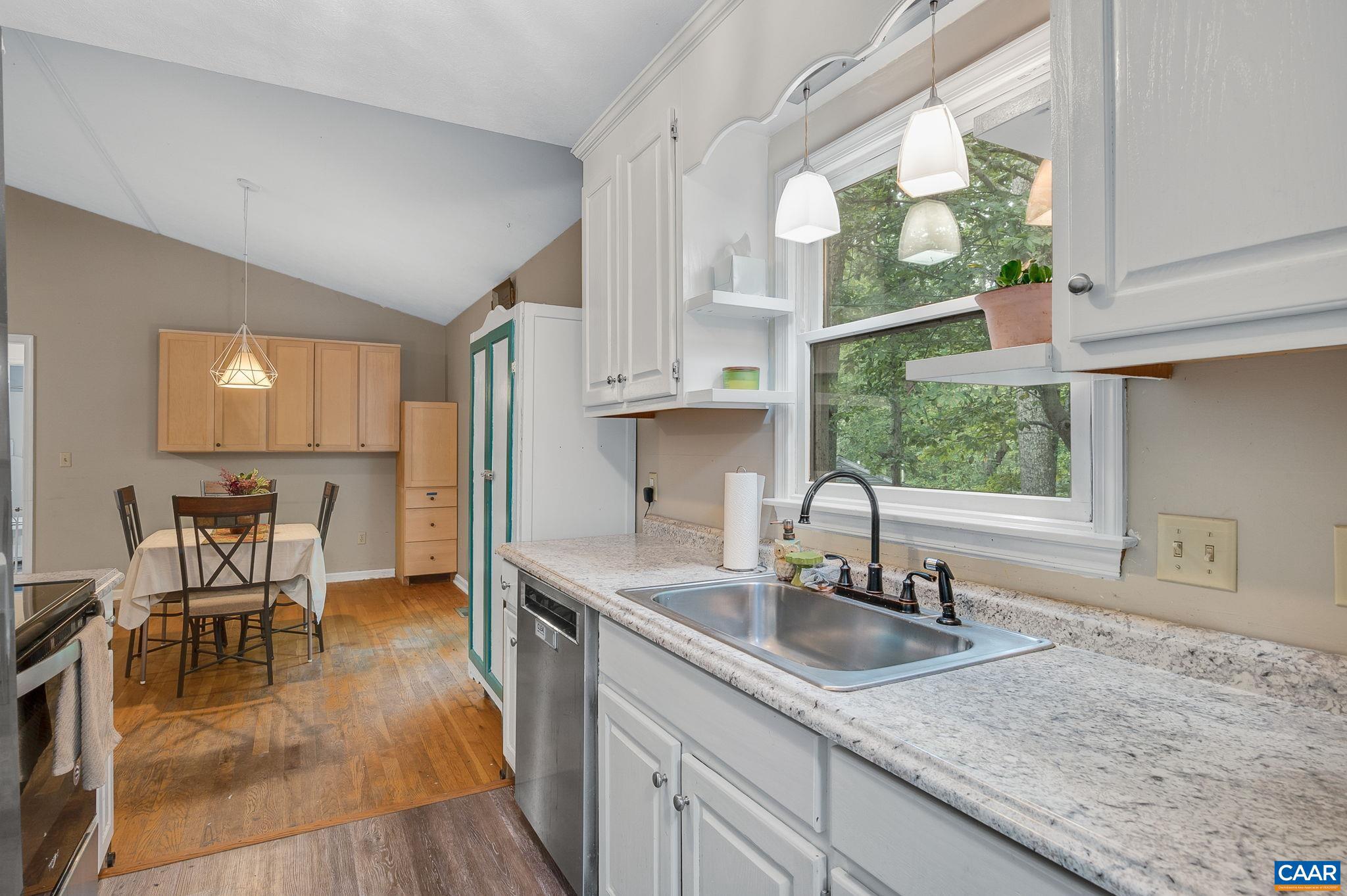 LAKE MONTICELLO - Residential