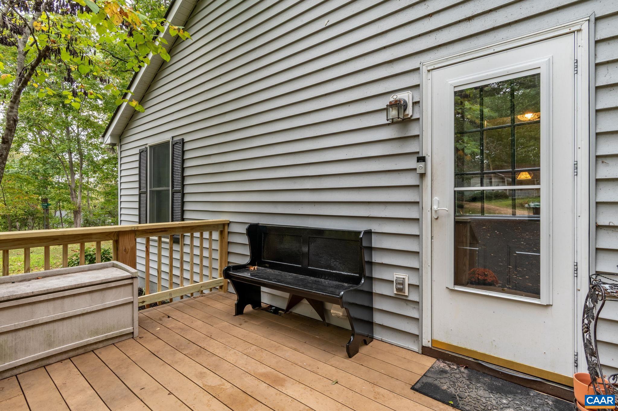 LAKE MONTICELLO - Residential