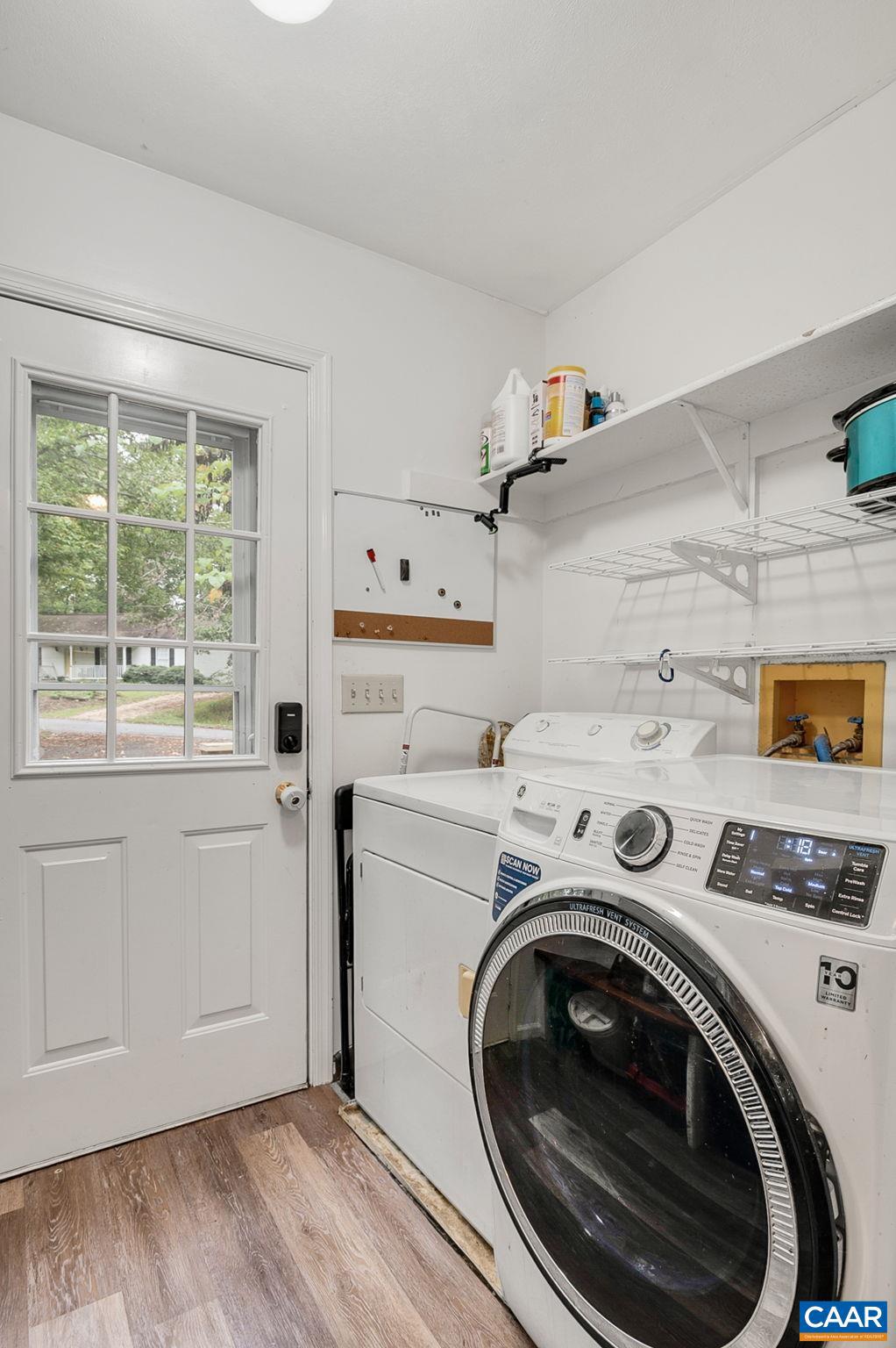 LAKE MONTICELLO - Residential