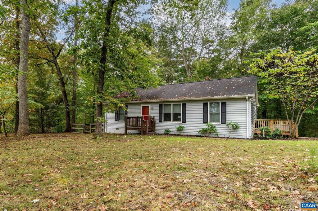 Photo of 7 Mechunk Ter, PALMYRA, VA 22963 (MLS # 669483)