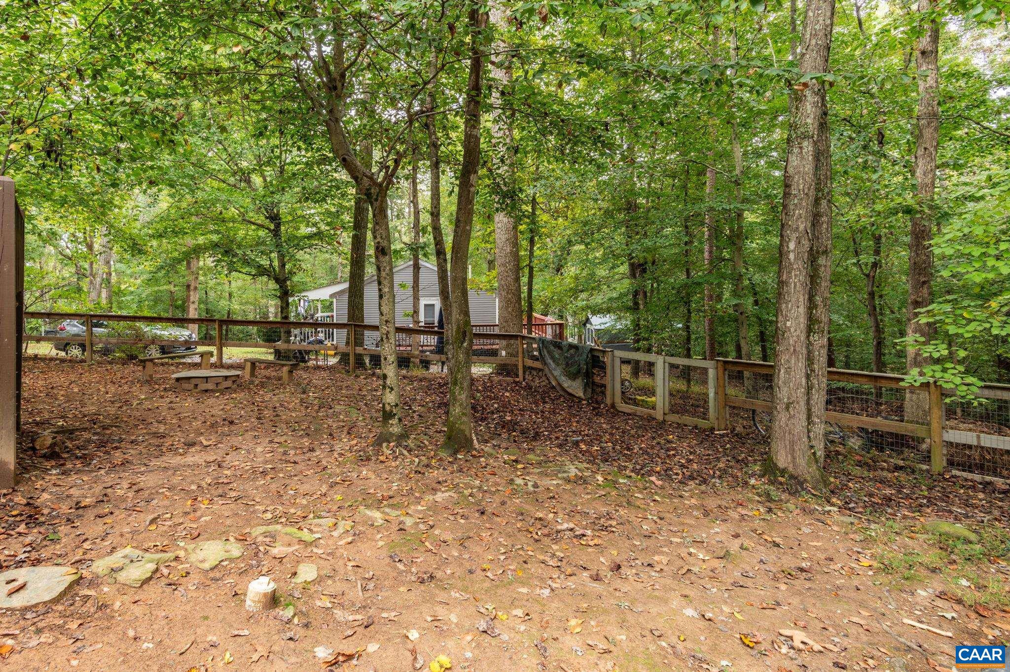 LAKE MONTICELLO - Residential