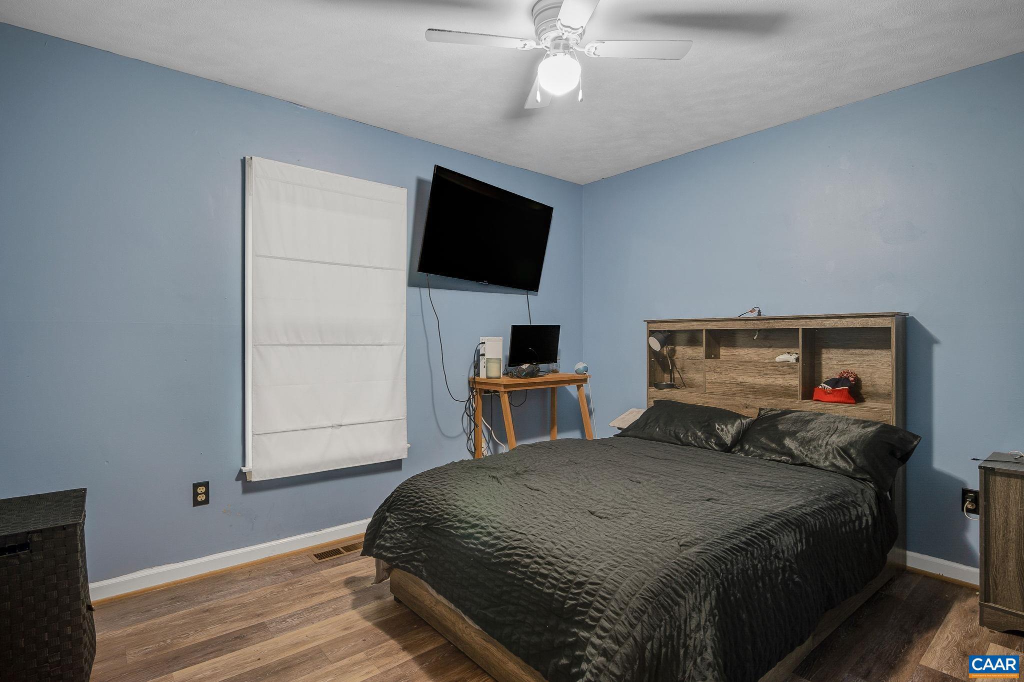 LAKE MONTICELLO - Residential