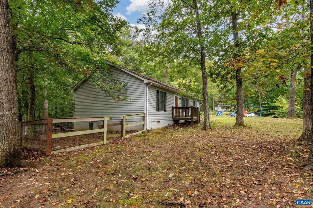 Photo of 7 Mechunk Ter, PALMYRA, VA 22963 (MLS # 669483)