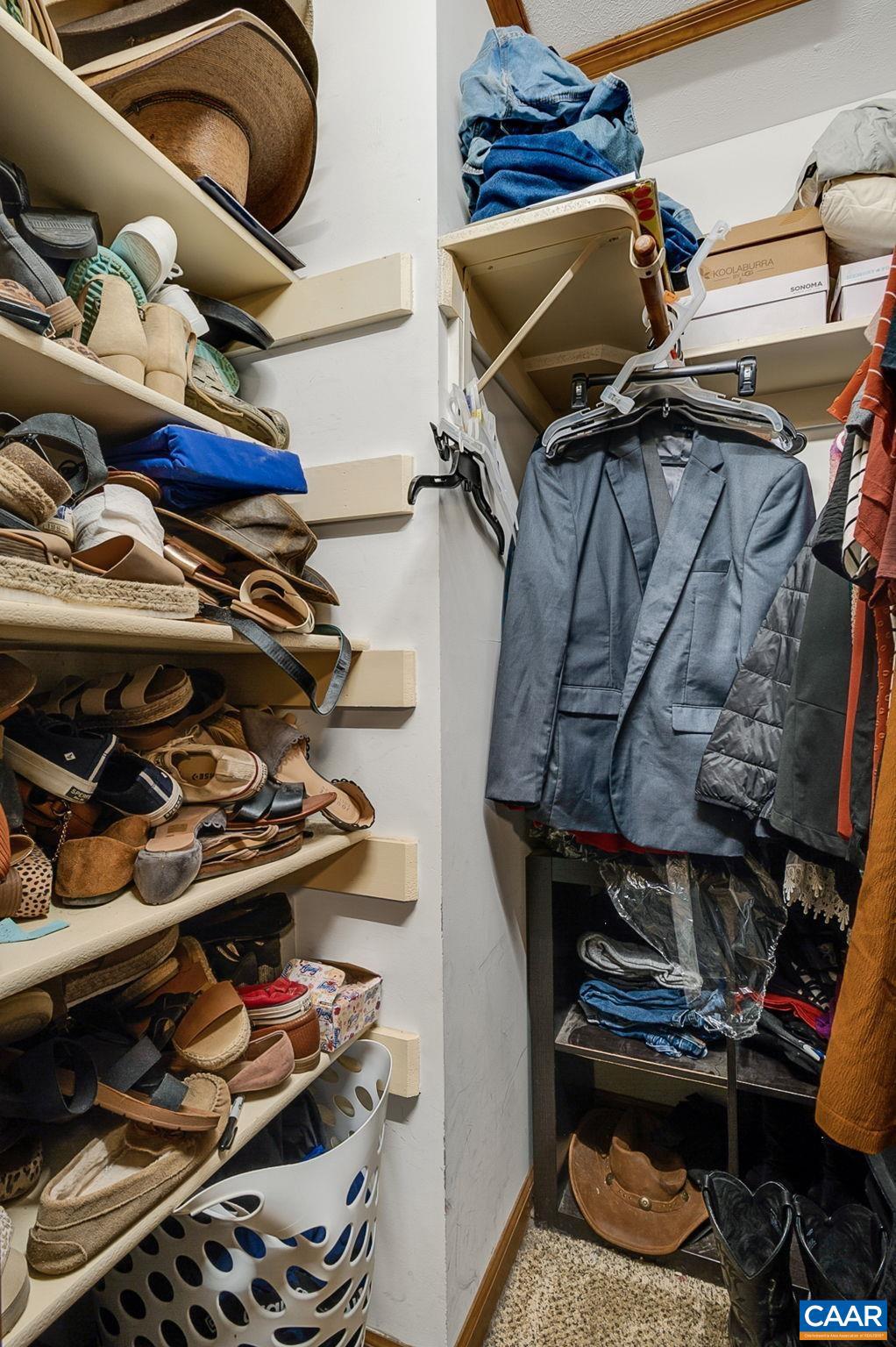 LAKE MONTICELLO - Residential