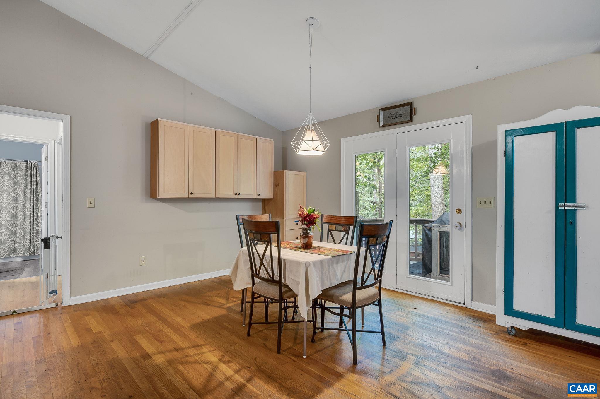 LAKE MONTICELLO - Residential