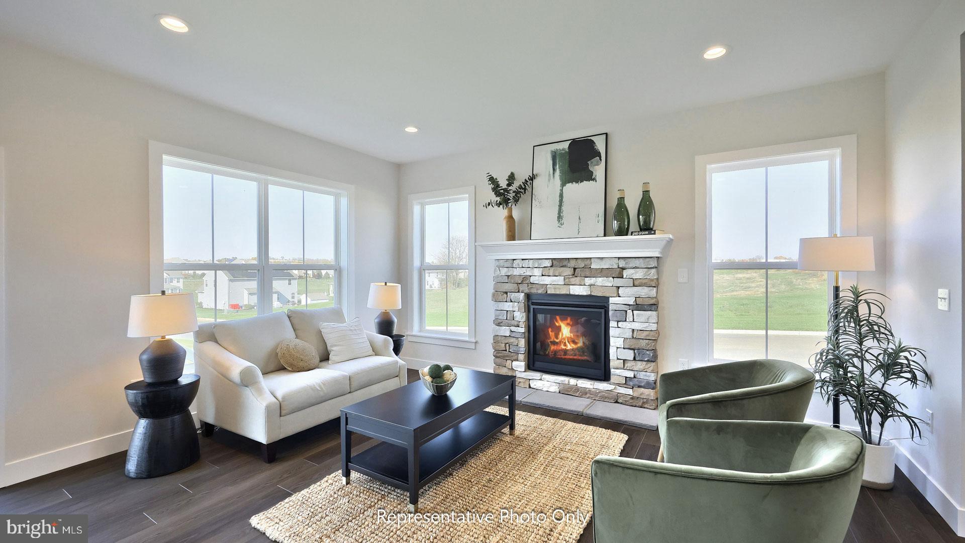 EDGEMONT PRESERVE - Residential