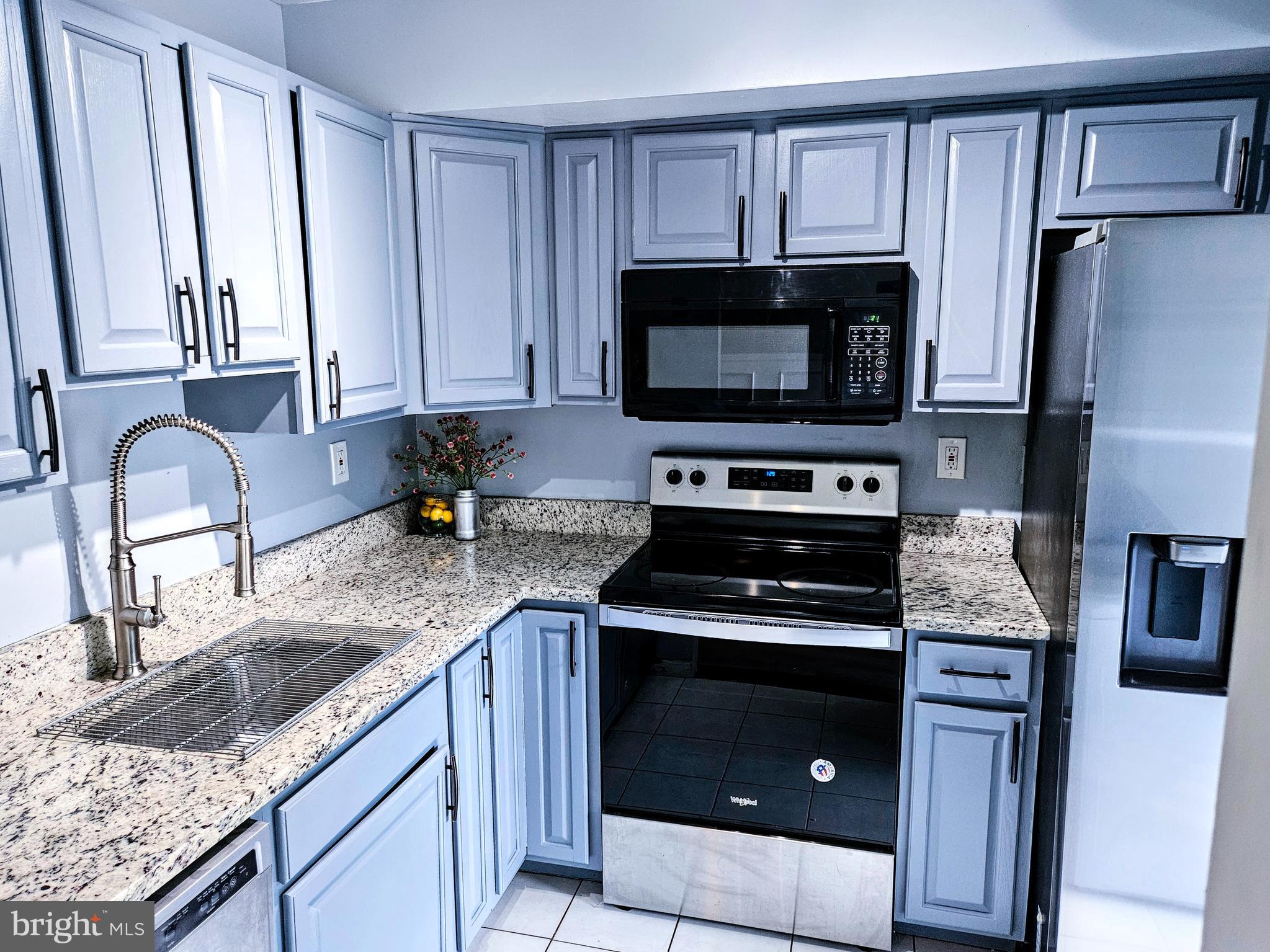 THE VILLAGES CONDO - Residential Lease