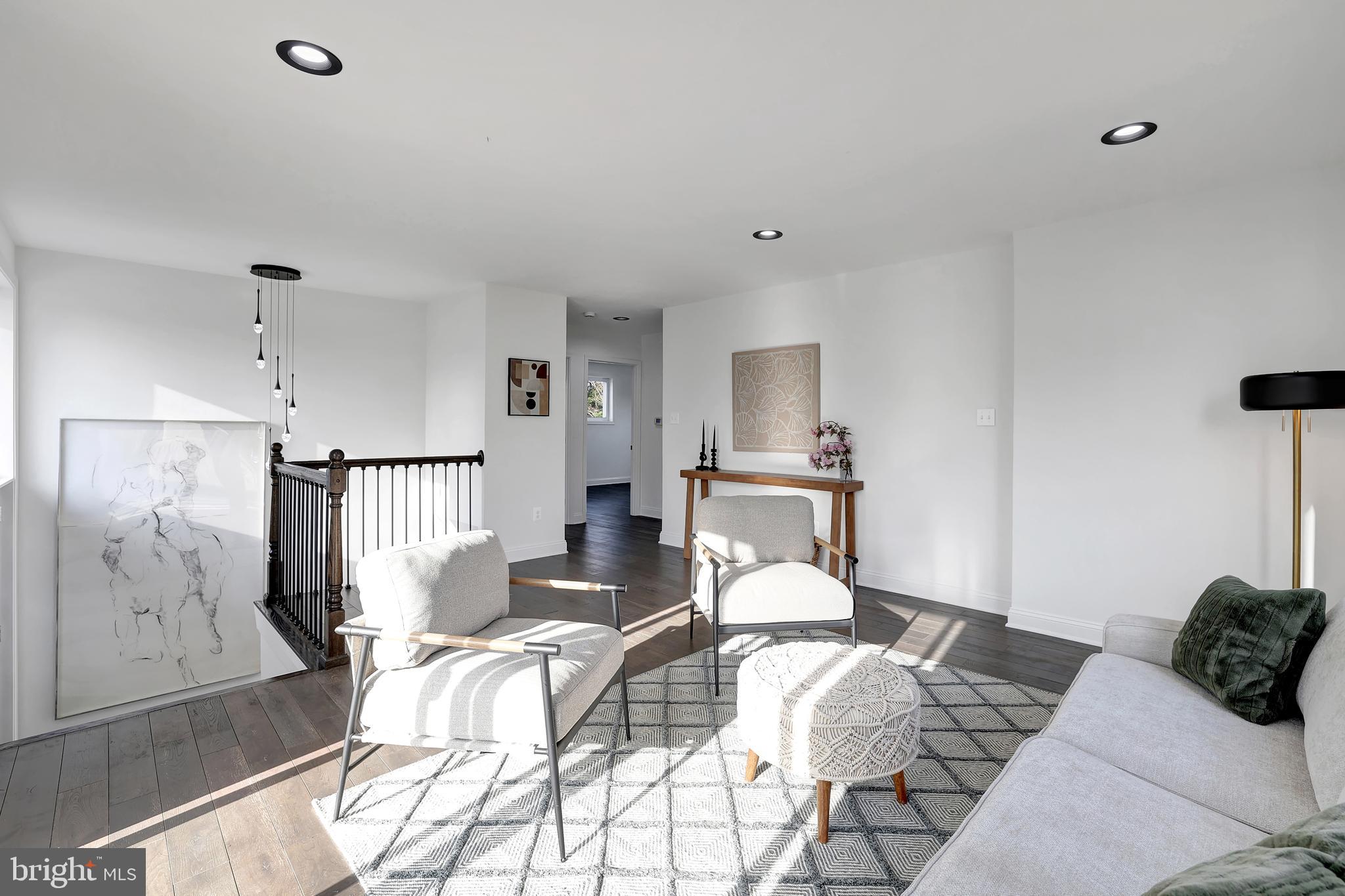 HILL CREST - Residential