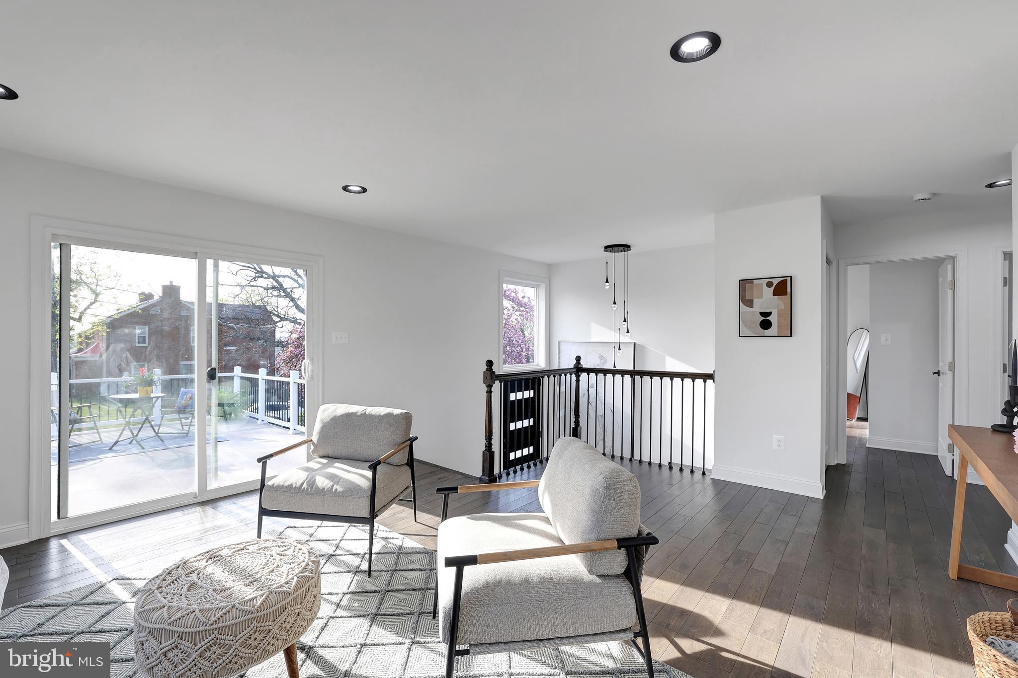 HILL CREST - Residential