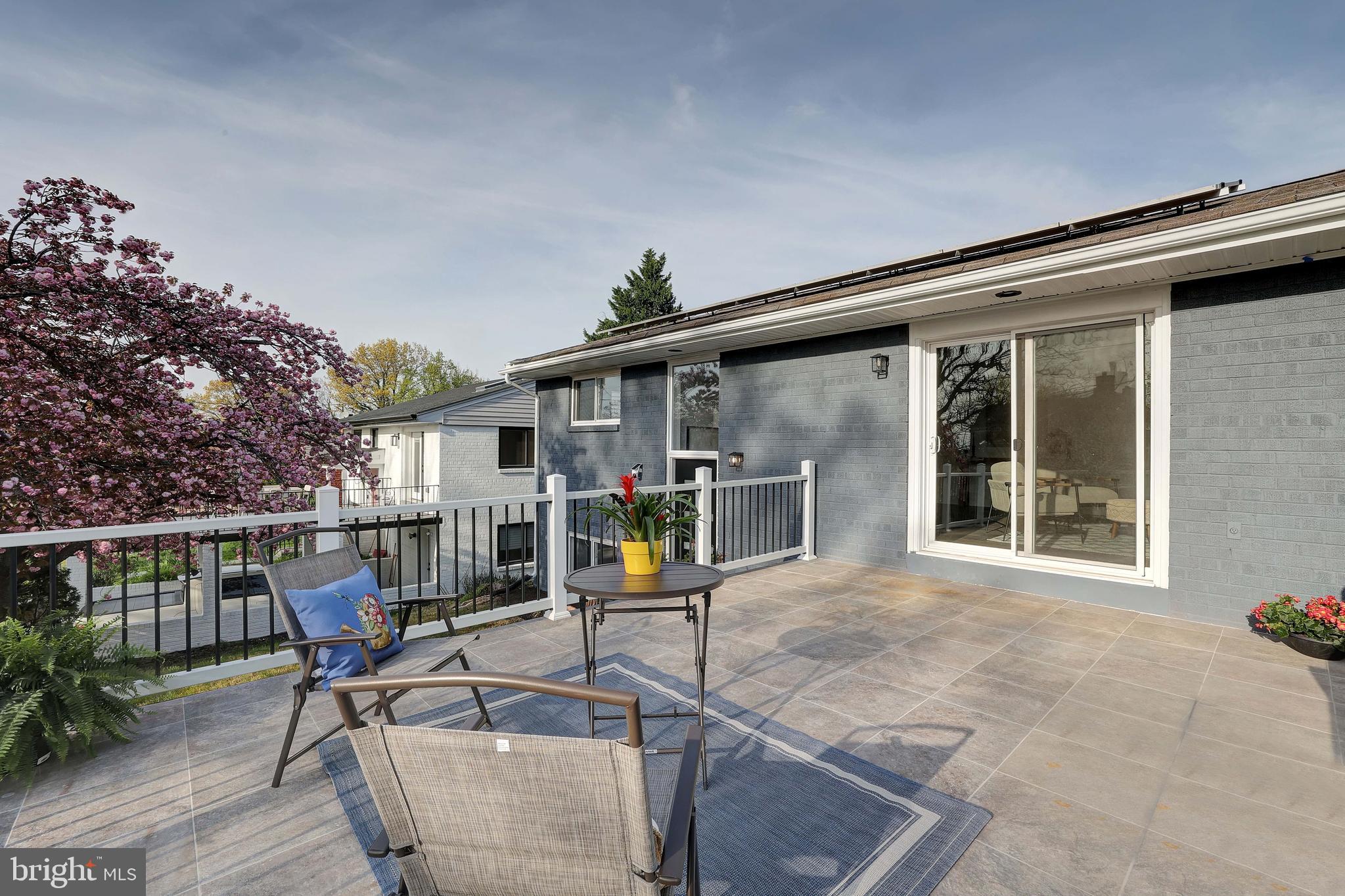 HILL CREST - Residential