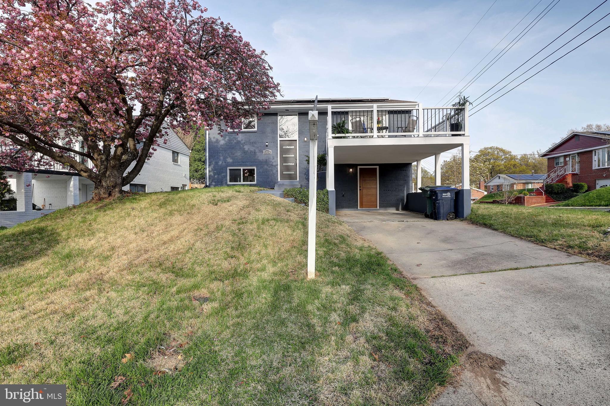 HILL CREST - Residential