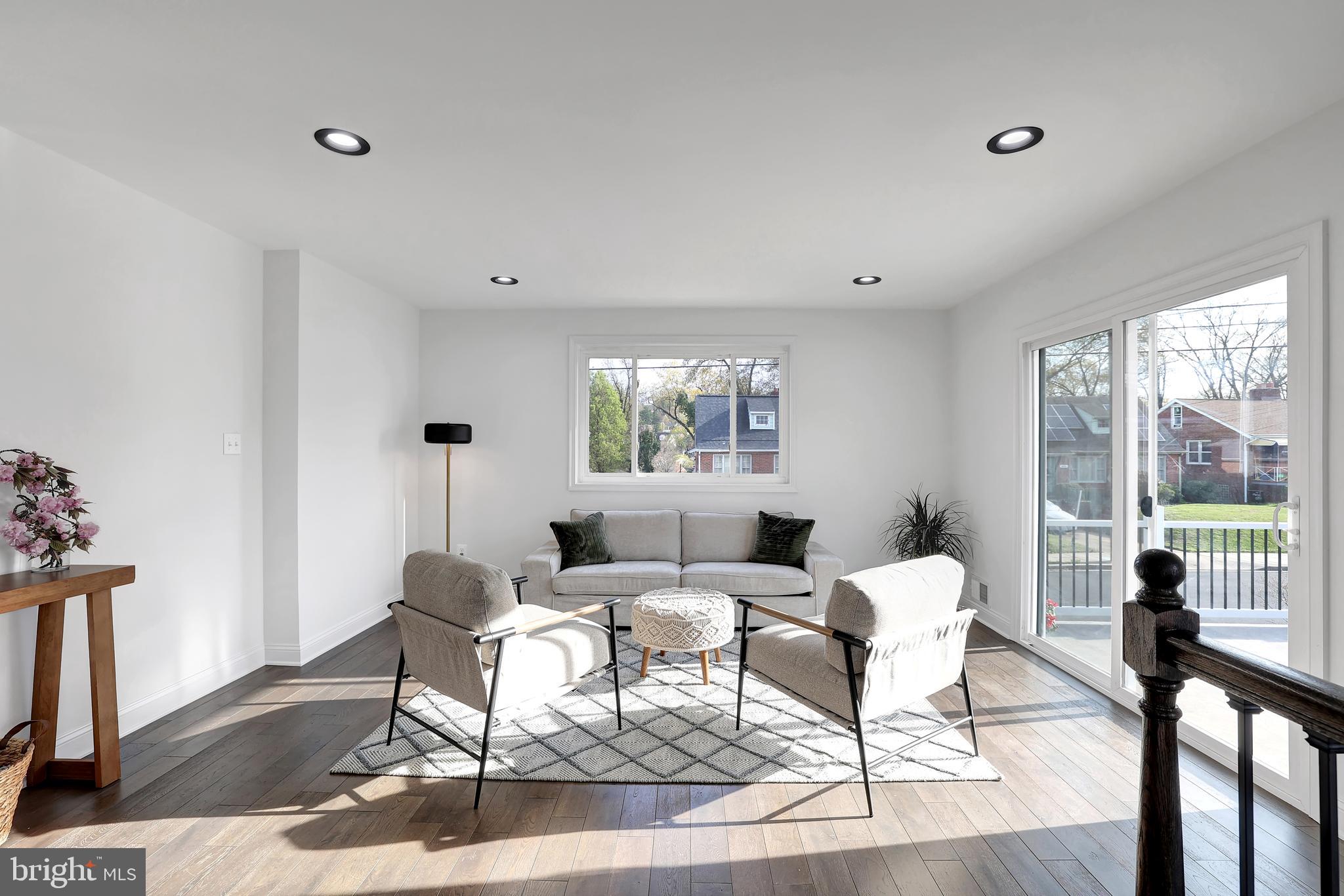 HILL CREST - Residential