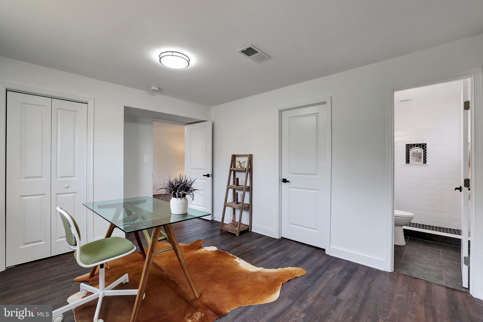 HILL CREST - Residential