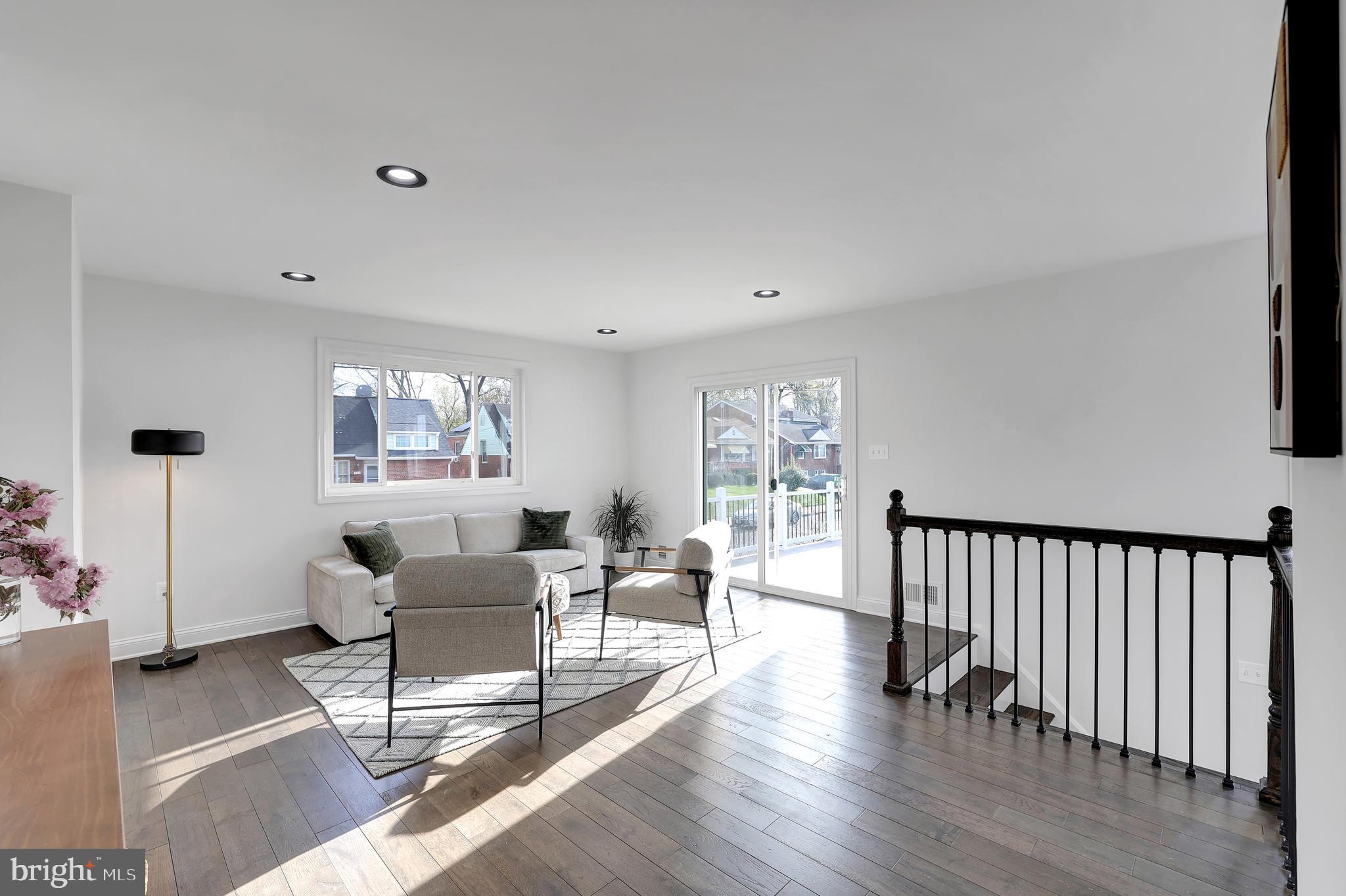 HILL CREST - Residential