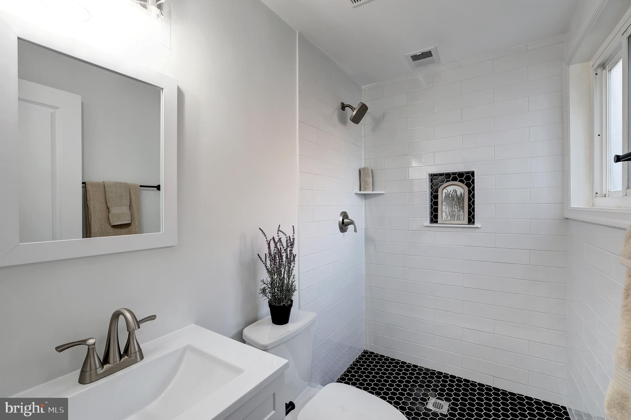 HILL CREST - Residential