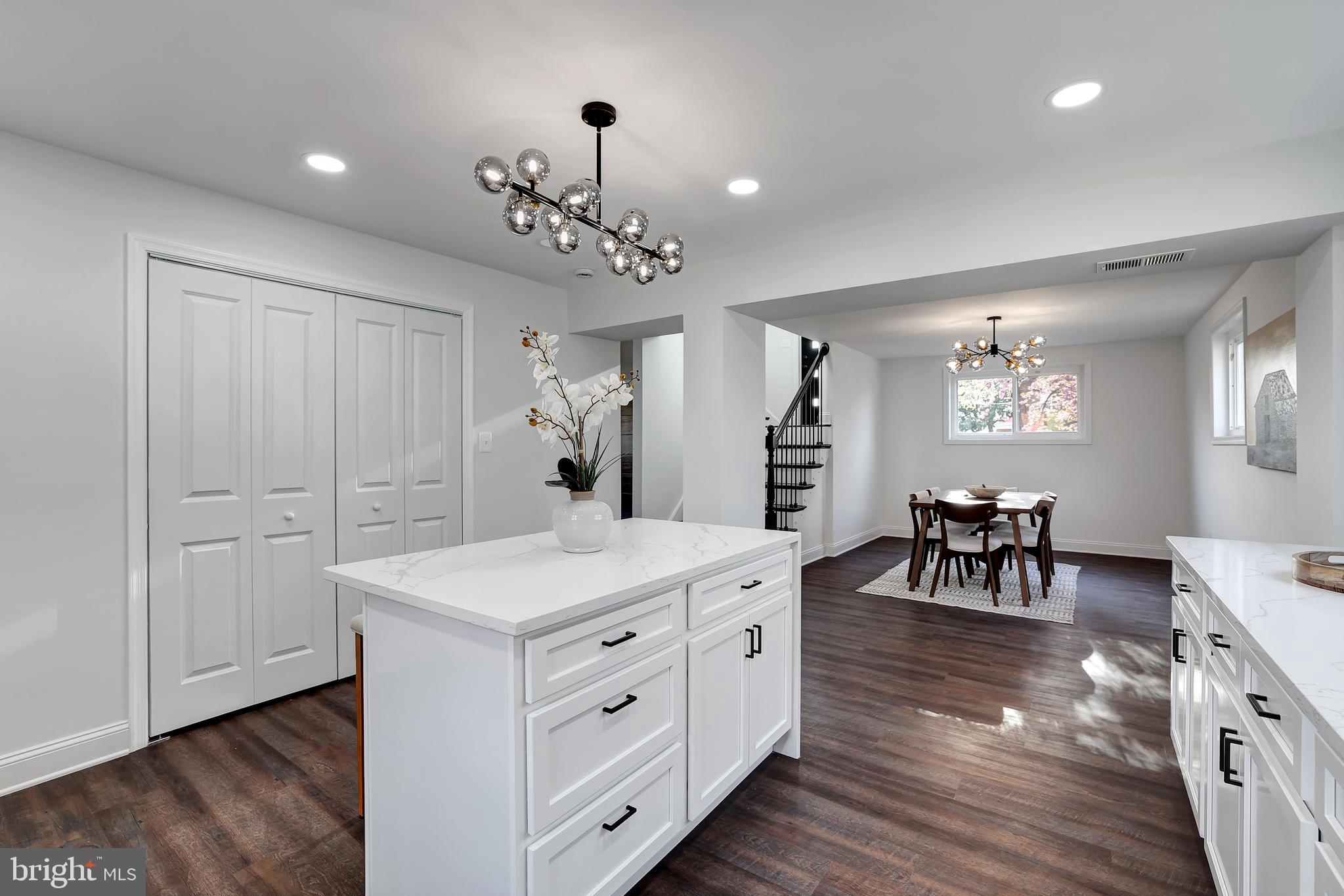 HILL CREST - Residential