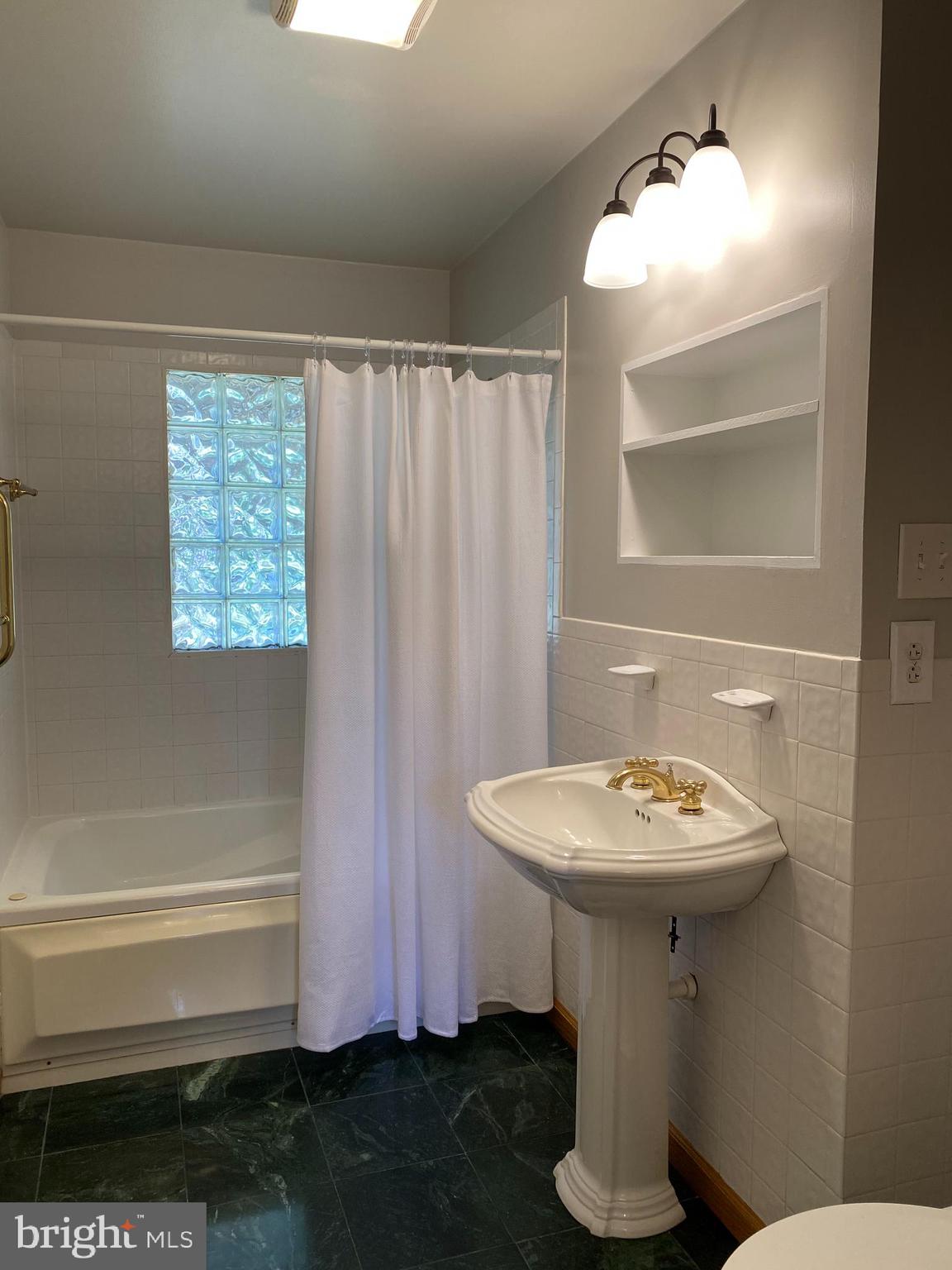 STONELEIGH - Residential