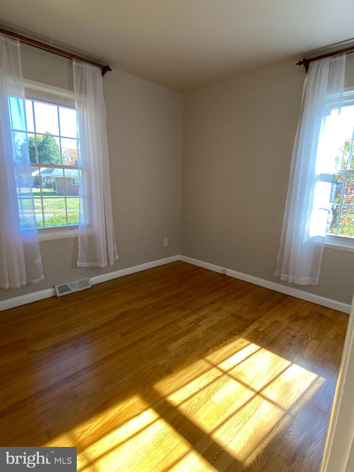 STONELEIGH - Residential