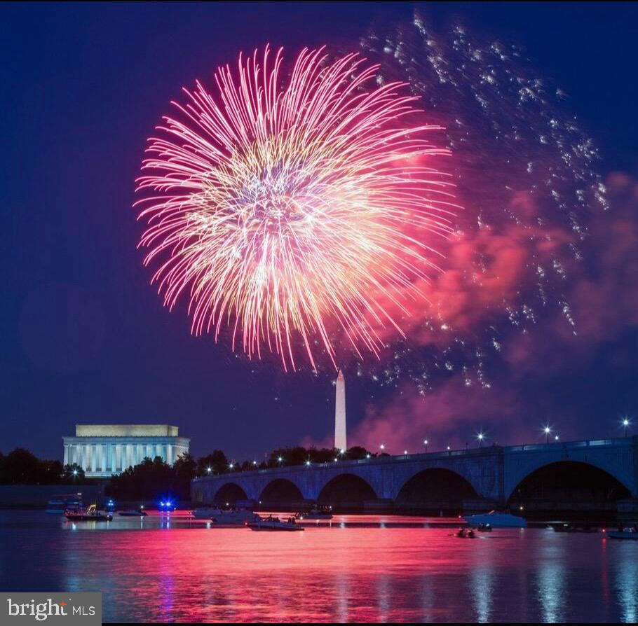 1011 ARLINGTON BOULEVARD 930