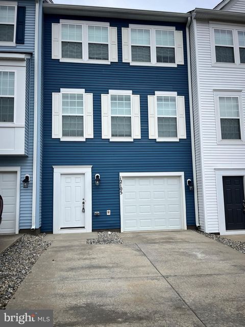 Townhouse For Sale - 12105 Bowling Farm Court<br/> FREDERICKSBURG, VA 22407