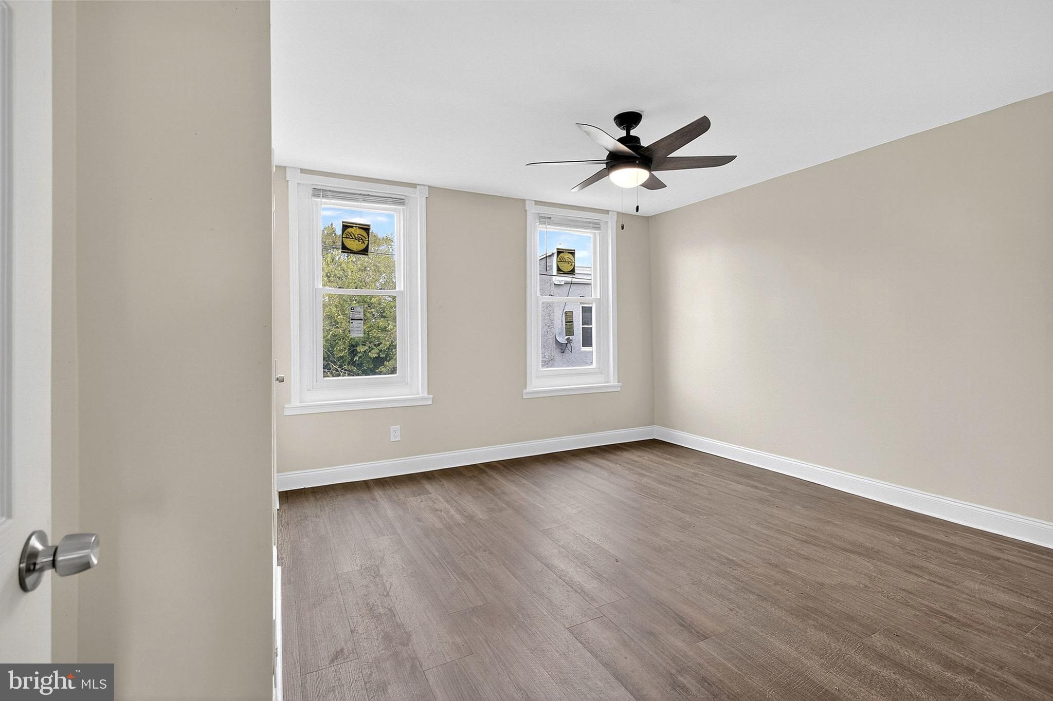 KENSINGTON - Residential