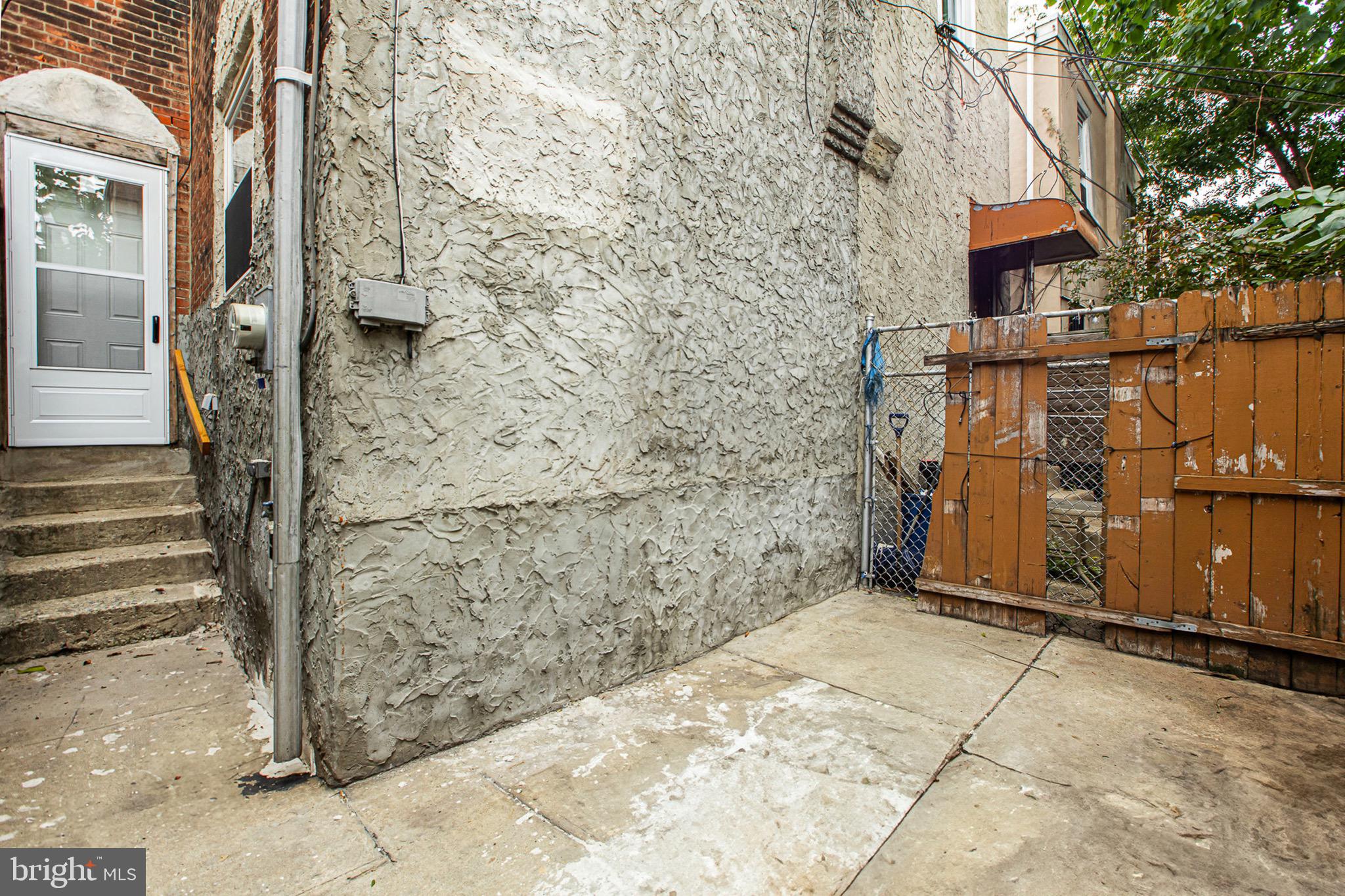 KENSINGTON - Residential