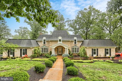 1715 MOUNTAIN VIEW ROAD HARRISBURG PA 17110