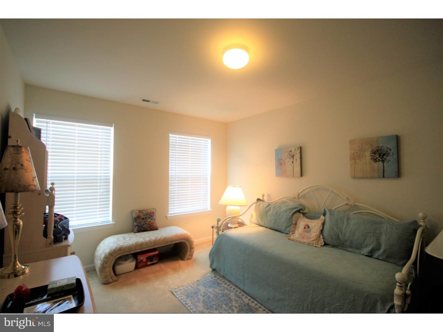 WARRINGTON POINTE - Residential Lease