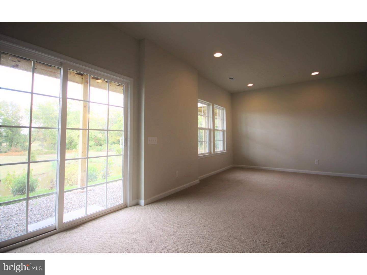 WARRINGTON POINTE - Residential Lease