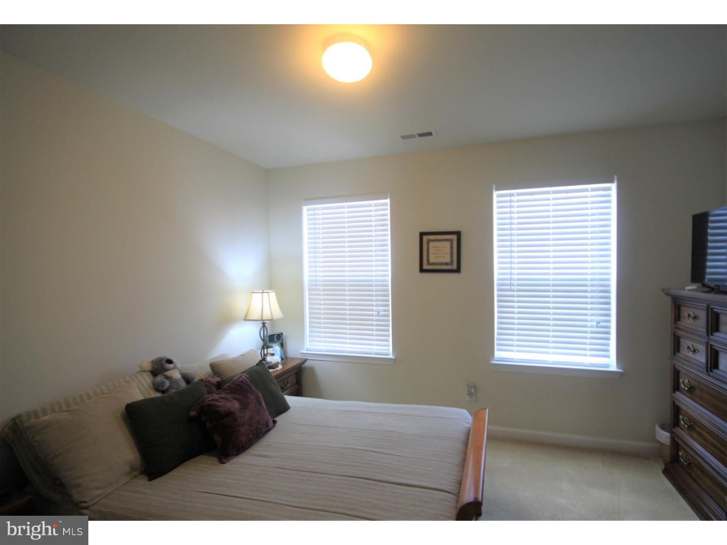 WARRINGTON POINTE - Residential Lease