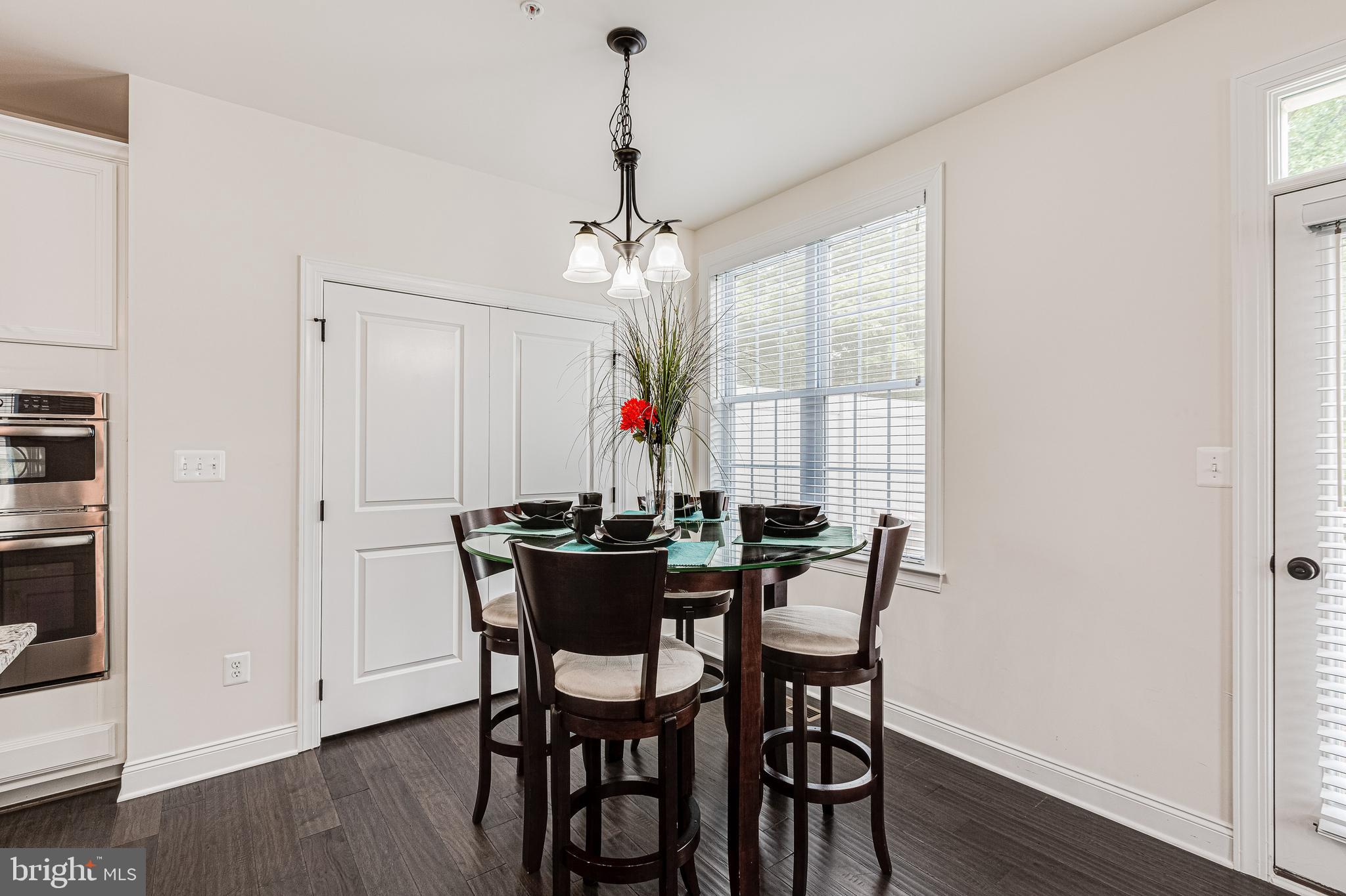 MARLBORO RIDGE - Residential