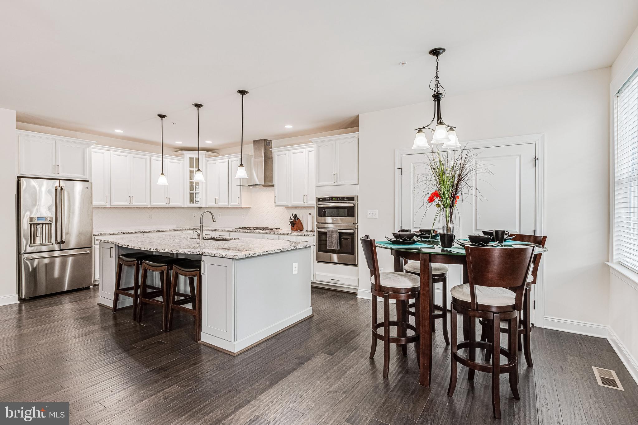 MARLBORO RIDGE - Residential