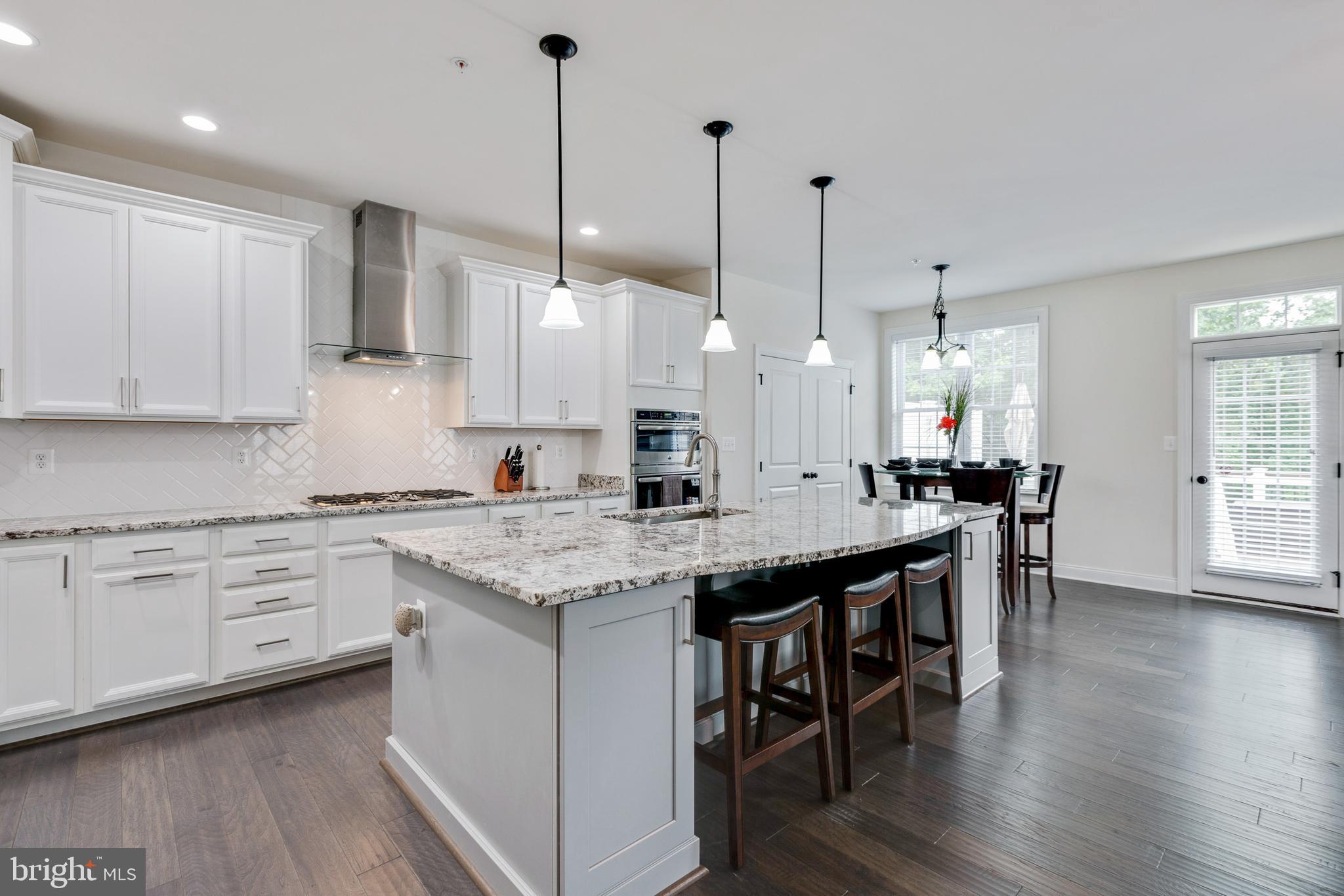 MARLBORO RIDGE - Residential