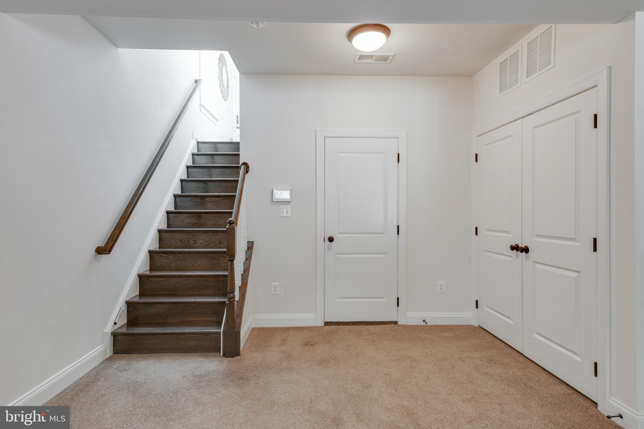 MARLBORO RIDGE - Residential