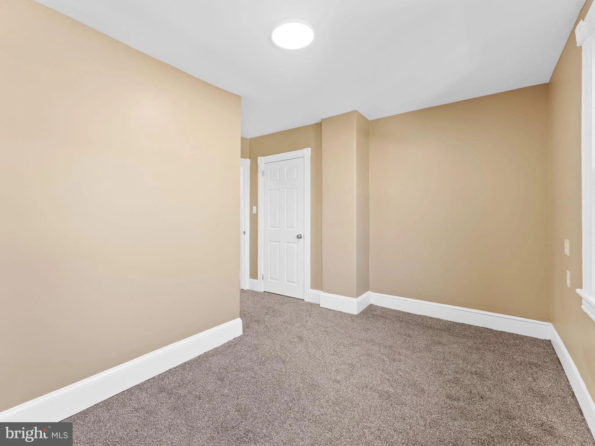 Burlington, New Jersey 08016, United States, 3 Bedrooms Bedrooms, ,1 BathroomBathrooms,Residential,Active,250560