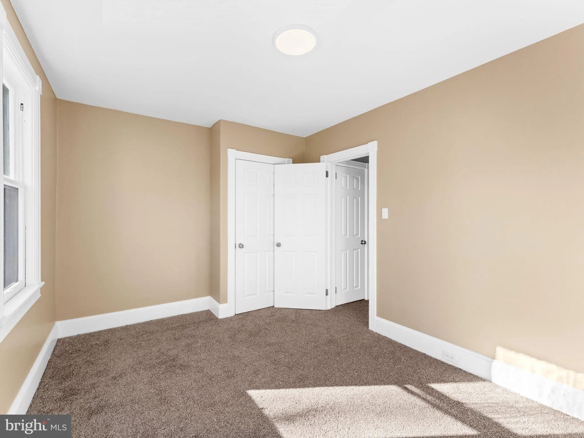 Burlington, New Jersey 08016, United States, 3 Bedrooms Bedrooms, ,1 BathroomBathrooms,Residential,Active,250560