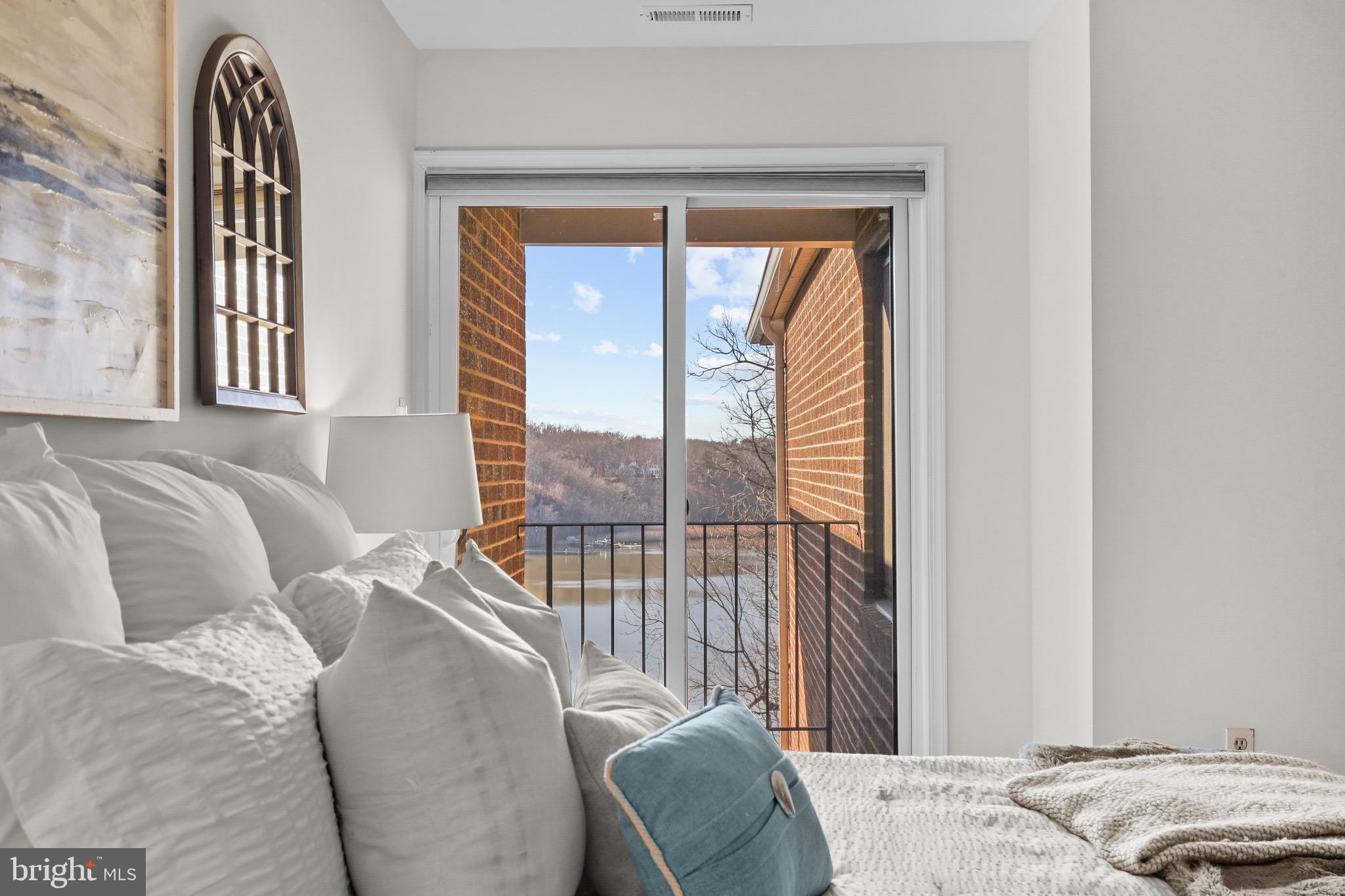 HERITAGE HARBOUR - Residential