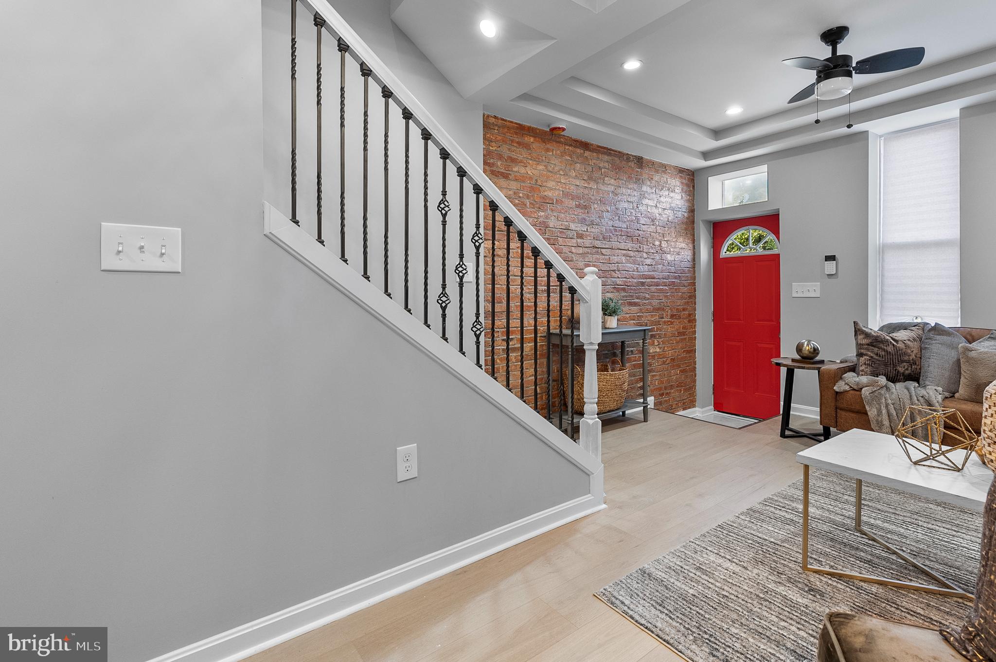 SANDTOWN-WINCHESTER - Residential