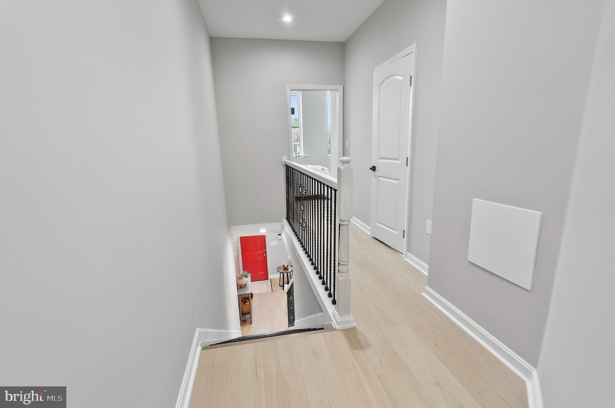 SANDTOWN-WINCHESTER - Residential