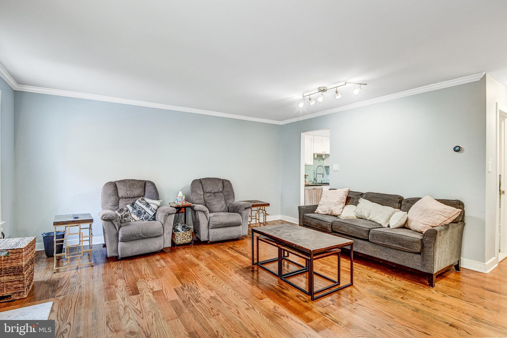 FLINT HILL MANOR - Residential