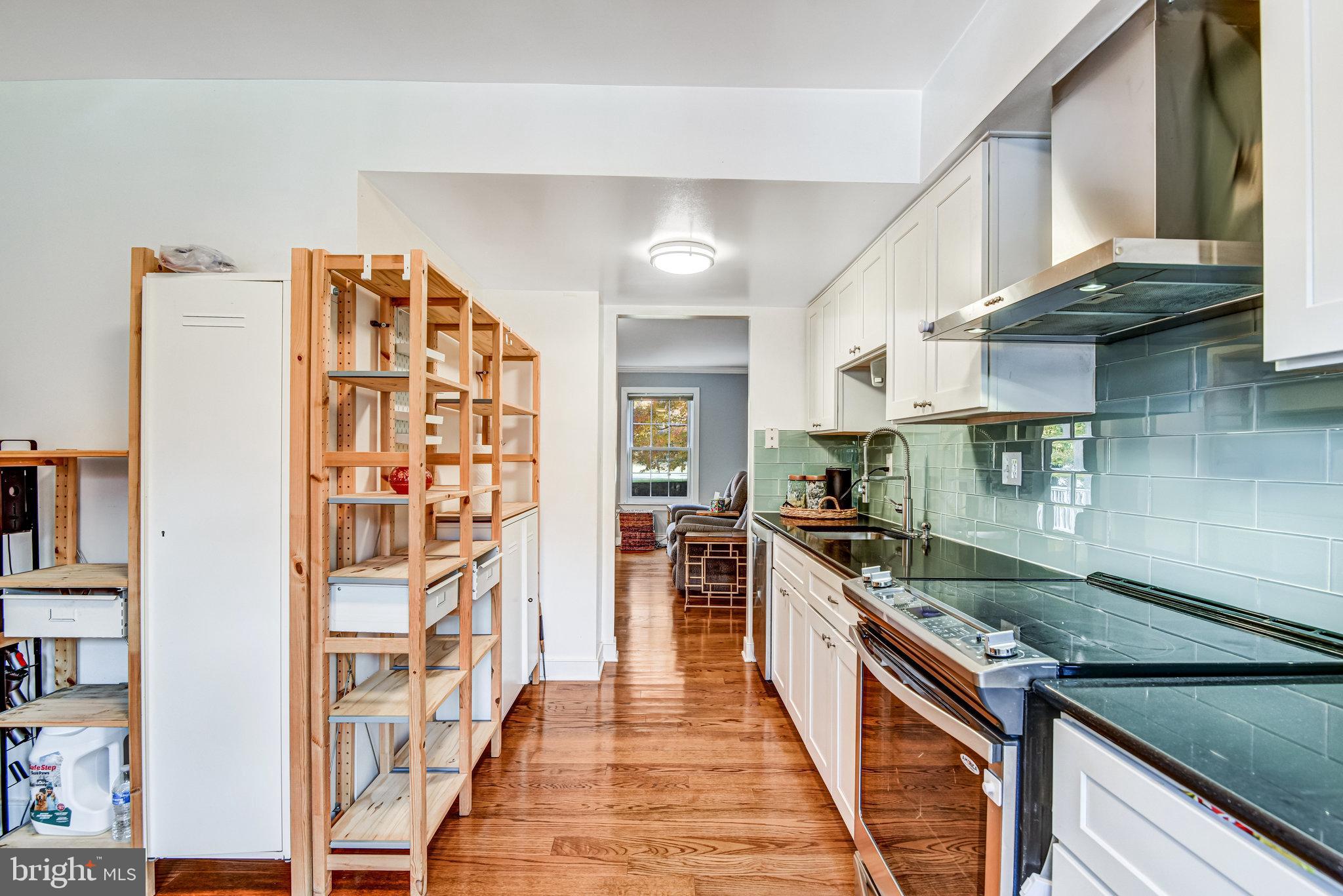 FLINT HILL MANOR - Residential